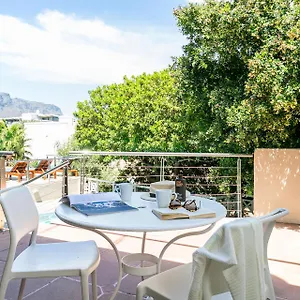 Apartment Camps Bay Village -, Cape Town