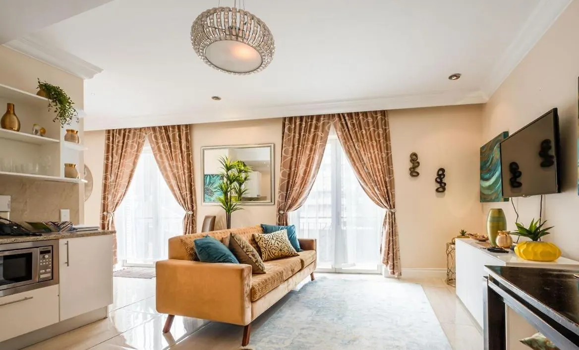 Luxury Apartment, Near V&A Waterfront And Cpt Stadium Cape Town Apartment