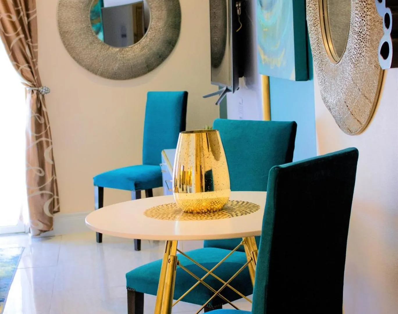 Luxury Apartment, Near V&A Waterfront And Cpt Stadium Cape Town